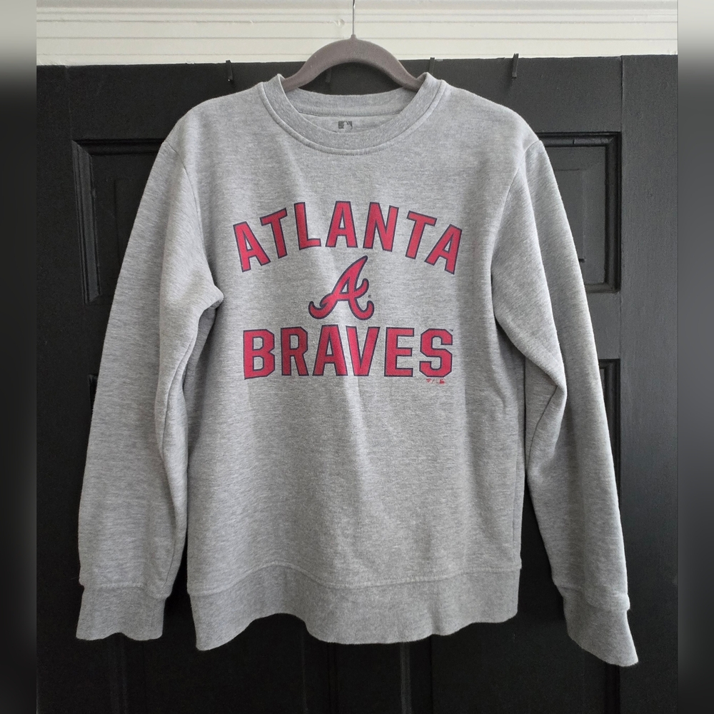 Fanatics Gray Atlanta Braves Sweatshirt